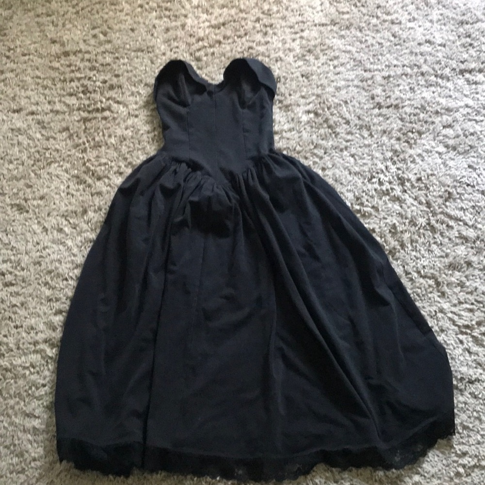 Betsy Johnson black strapless dress